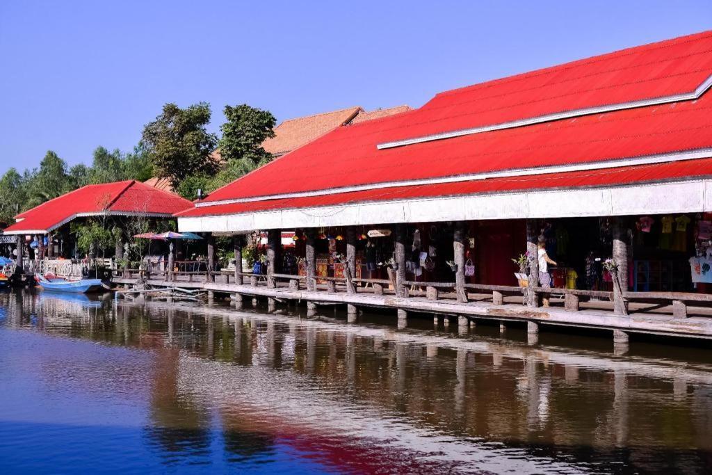 Greenfield Valley Fishing Resort Hua Hin Exterior photo